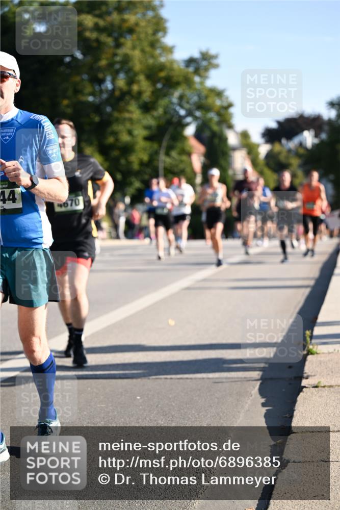 01.09.2024 - BARMER Alsterlauf Dr. Thomas Lammeyer http://msf.ph/oto/6896385 01.09.2024 09:34:32 Laufen 44, 670 meine-sportfotos.de
