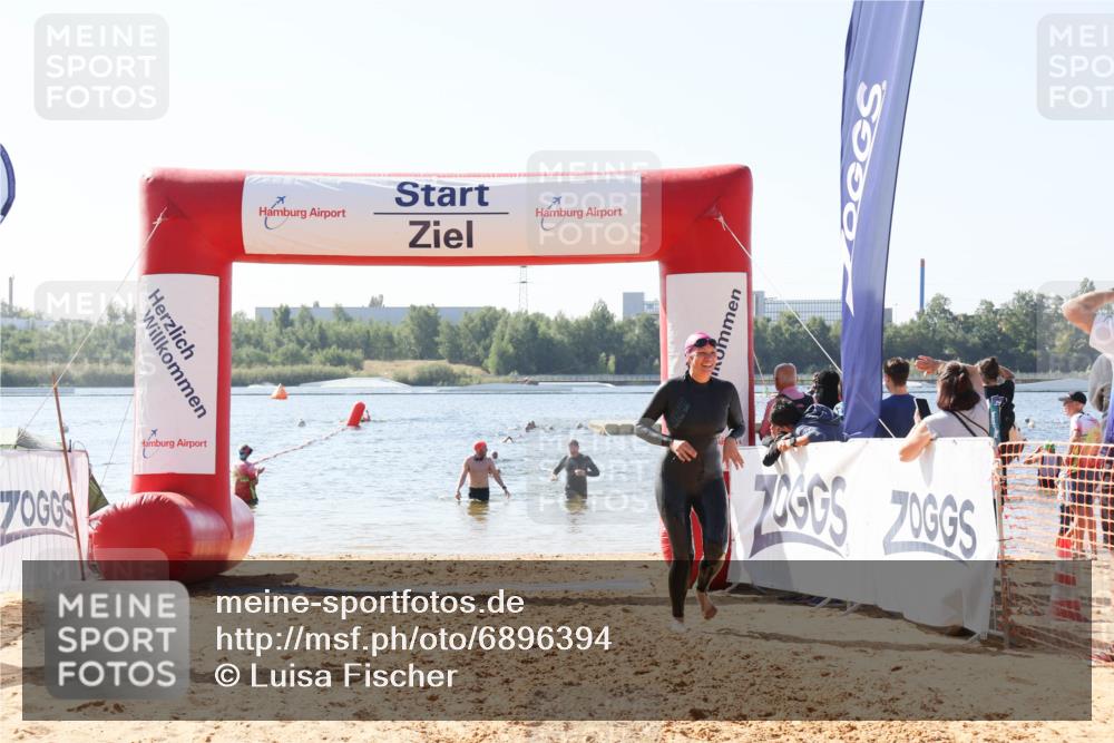 01.09.2024 - 17. Tribühne Triathlon Luisa Fischer http://msf.ph/oto/6896394 01.09.2024 11:22:43 Schwimmen 521 meine-sportfotos.de