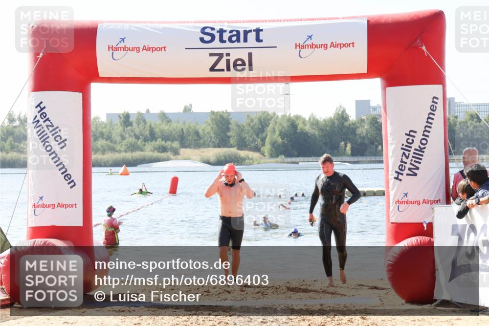 01.09.2024 - 17. Tribühne Triathlon Luisa Fischer http://msf.ph/oto/6896403 01.09.2024 11:22:54 Schwimmen 468, 541 meine-sportfotos.de