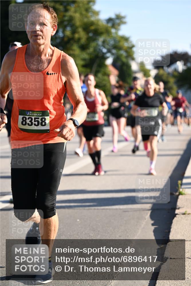 01.09.2024 - BARMER Alsterlauf Dr. Thomas Lammeyer http://msf.ph/oto/6896417 01.09.2024 09:34:37 Laufen 35, 8358 meine-sportfotos.de