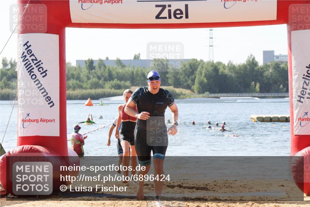 01.09.2024 - 17. Tribühne Triathlon Luisa Fischer http://msf.ph/oto/6896424 01.09.2024 11:23:06 Schwimmen 450, 473, 503, 541 meine-sportfotos.de