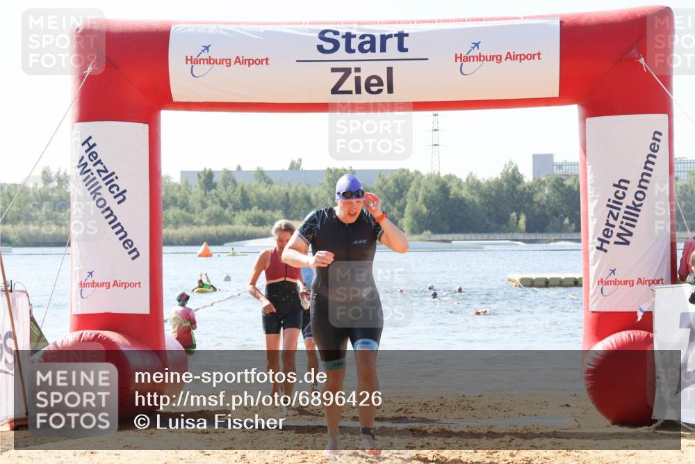 01.09.2024 - 17. Tribühne Triathlon Luisa Fischer http://msf.ph/oto/6896426 01.09.2024 11:23:06 Schwimmen 450, 473, 503, 541 meine-sportfotos.de