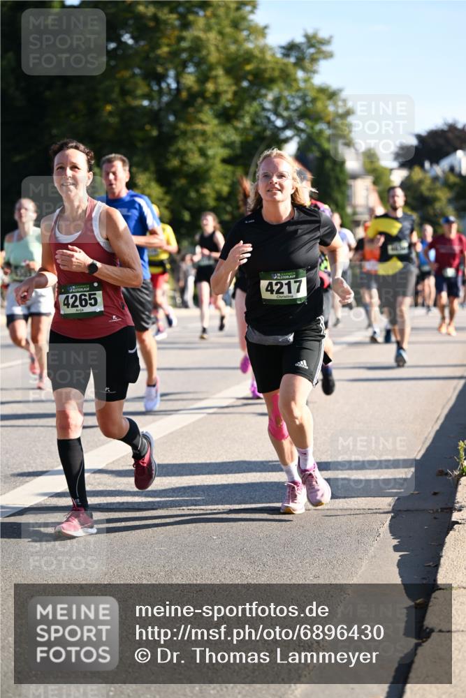 01.09.2024 - BARMER Alsterlauf Dr. Thomas Lammeyer http://msf.ph/oto/6896430 01.09.2024 09:34:38 Laufen 4265, 4217 meine-sportfotos.de