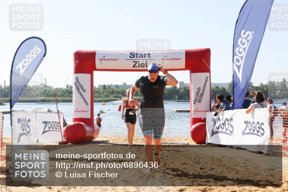 01.09.2024 - 17. Tribühne Triathlon Luisa Fischer http://msf.ph/oto/6896436 01.09.2024 11:23:08 Schwimmen 450, 473, 503 meine-sportfotos.de