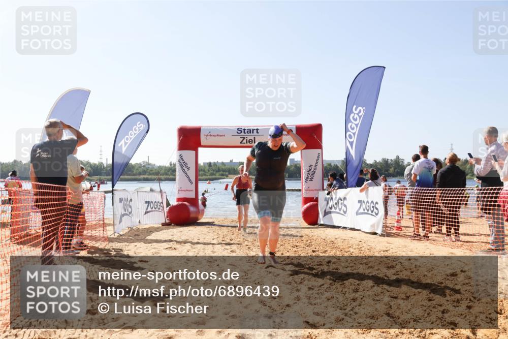 01.09.2024 - 17. Tribühne Triathlon Luisa Fischer http://msf.ph/oto/6896439 01.09.2024 11:23:09 Schwimmen 450, 473, 503 meine-sportfotos.de