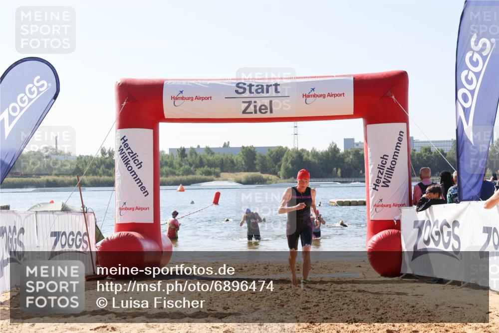 01.09.2024 - 17. Tribühne Triathlon Luisa Fischer http://msf.ph/oto/6896474 01.09.2024 11:23:38 Schwimmen 550 meine-sportfotos.de