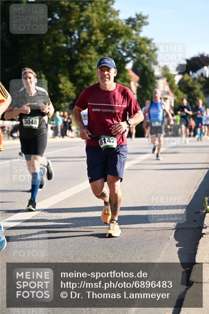 01.09.2024 - BARMER Alsterlauf Dr. Thomas Lammeyer http://msf.ph/oto/6896483 01.09.2024 09:34:43 Laufen 3048, 8142 meine-sportfotos.de