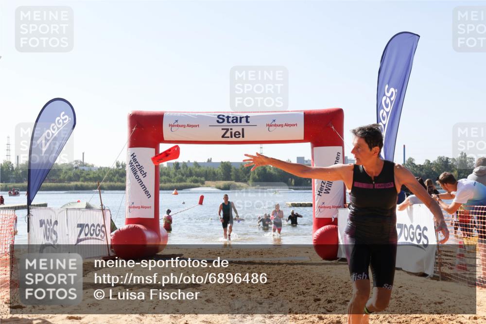 01.09.2024 - 17. Tribühne Triathlon Luisa Fischer http://msf.ph/oto/6896486 01.09.2024 11:23:42 Schwimmen 526, 543, 550 meine-sportfotos.de