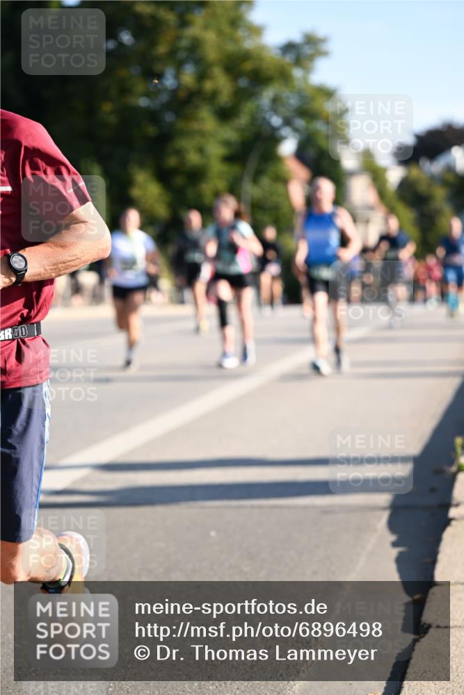 01.09.2024 - BARMER Alsterlauf Dr. Thomas Lammeyer http://msf.ph/oto/6896498 01.09.2024 09:34:44 Laufen 85, 0 meine-sportfotos.de