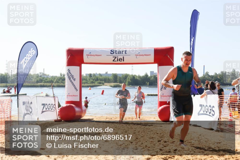 01.09.2024 - 17. Tribühne Triathlon Luisa Fischer http://msf.ph/oto/6896517 01.09.2024 11:23:50 Schwimmen 447, 514, 526, 543 meine-sportfotos.de