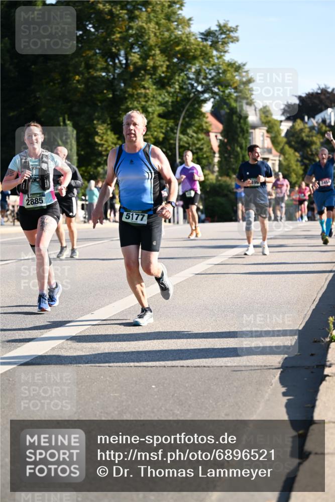 01.09.2024 - BARMER Alsterlauf Dr. Thomas Lammeyer http://msf.ph/oto/6896521 01.09.2024 09:34:45 Laufen 2885, 5177, 199 meine-sportfotos.de