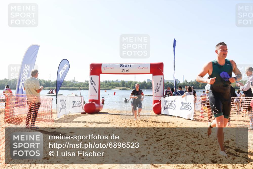 01.09.2024 - 17. Tribühne Triathlon Luisa Fischer http://msf.ph/oto/6896523 01.09.2024 11:23:51 Schwimmen 447, 514, 526, 543 meine-sportfotos.de