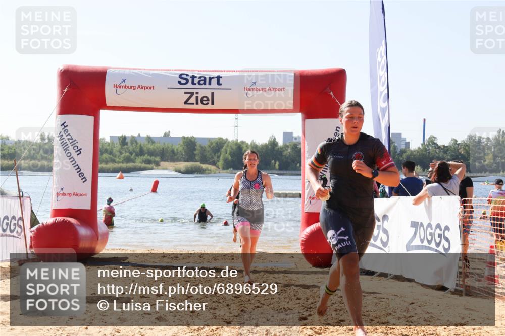 01.09.2024 - 17. Tribühne Triathlon Luisa Fischer http://msf.ph/oto/6896529 01.09.2024 11:23:53 Schwimmen 447, 514, 526, 543 meine-sportfotos.de