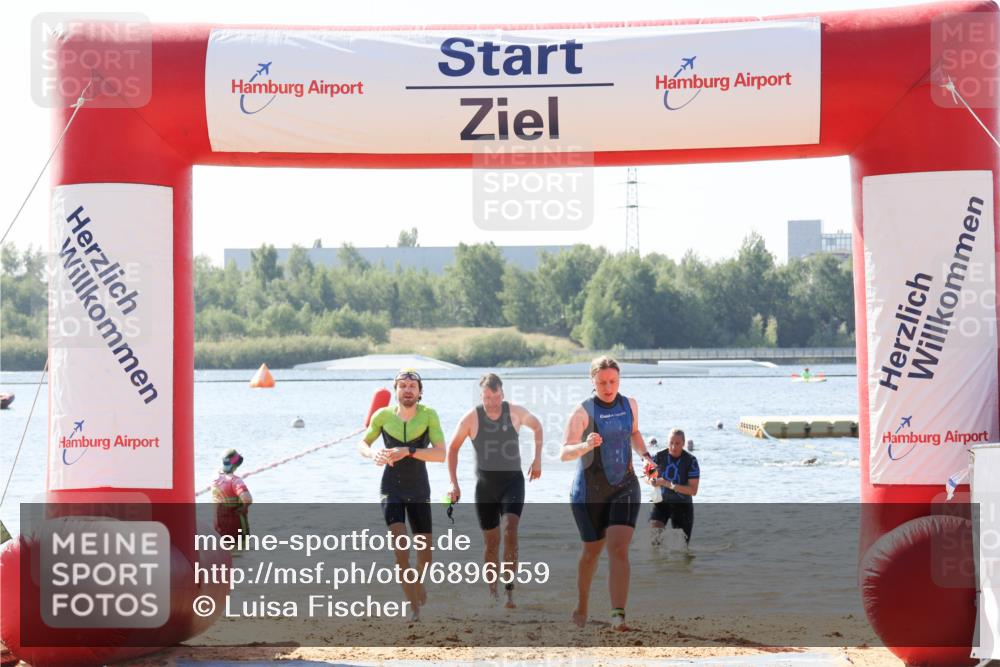01.09.2024 - 17. Tribühne Triathlon Luisa Fischer http://msf.ph/oto/6896559 01.09.2024 11:24:04 Schwimmen 447, 493, 505, 534 meine-sportfotos.de