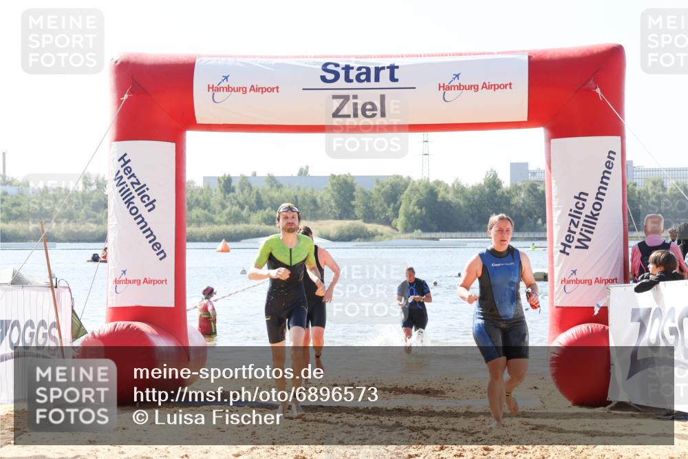 01.09.2024 - 17. Tribühne Triathlon Luisa Fischer http://msf.ph/oto/6896573 01.09.2024 11:24:06 Schwimmen 451, 493, 505, 534 meine-sportfotos.de