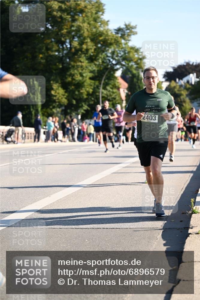 01.09.2024 - BARMER Alsterlauf Dr. Thomas Lammeyer http://msf.ph/oto/6896579 01.09.2024 09:34:50 Laufen 2403 meine-sportfotos.de