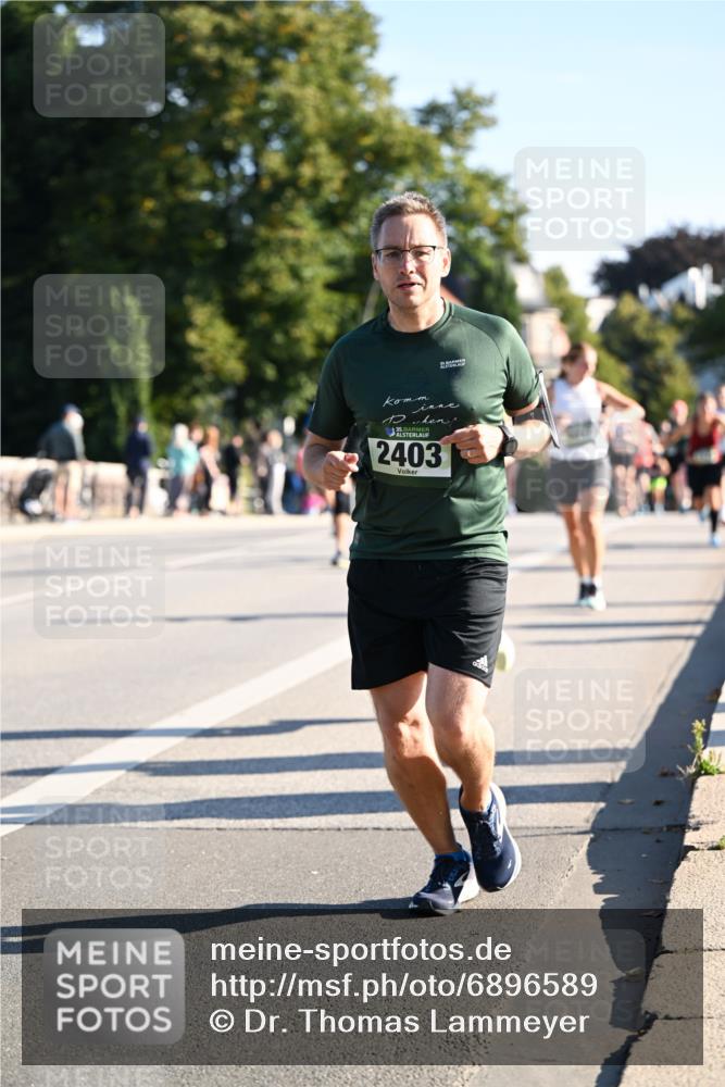 01.09.2024 - BARMER Alsterlauf Dr. Thomas Lammeyer http://msf.ph/oto/6896589 01.09.2024 09:34:51 Laufen 35, 2403 meine-sportfotos.de