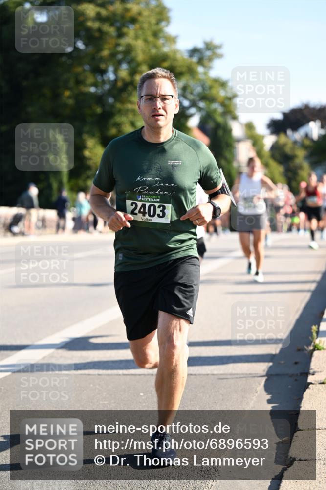 01.09.2024 - BARMER Alsterlauf Dr. Thomas Lammeyer http://msf.ph/oto/6896593 01.09.2024 09:34:51 Laufen 35, 35, 2403 meine-sportfotos.de