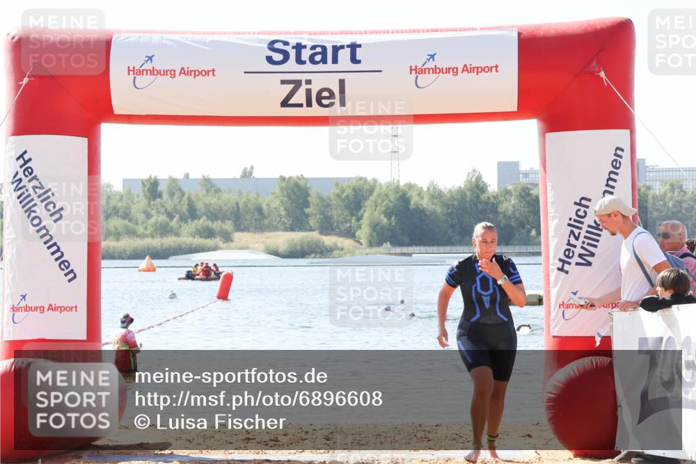 01.09.2024 - 17. Tribühne Triathlon Luisa Fischer http://msf.ph/oto/6896608 01.09.2024 11:24:14 Schwimmen 451, 493, 505, 534 meine-sportfotos.de