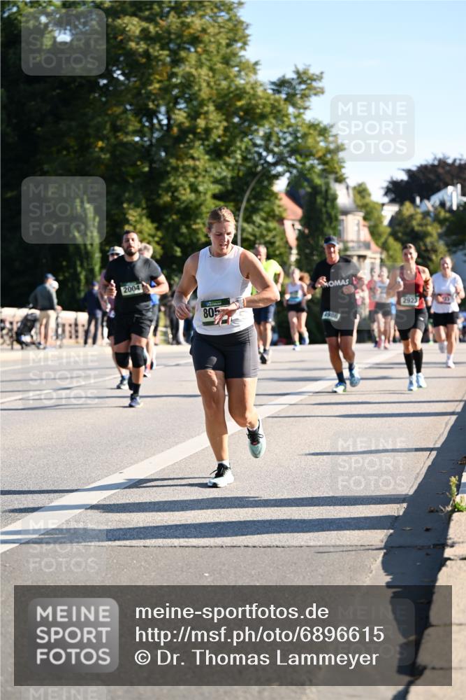 01.09.2024 - BARMER Alsterlauf Dr. Thomas Lammeyer http://msf.ph/oto/6896615 01.09.2024 09:34:53 Laufen 2004, 805, 2923, 1986 meine-sportfotos.de