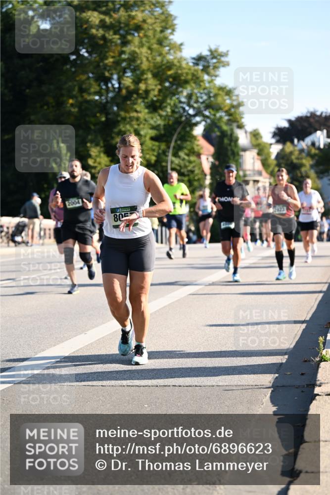 01.09.2024 - BARMER Alsterlauf Dr. Thomas Lammeyer http://msf.ph/oto/6896623 01.09.2024 09:34:53 Laufen 2004, 805, 2923 meine-sportfotos.de