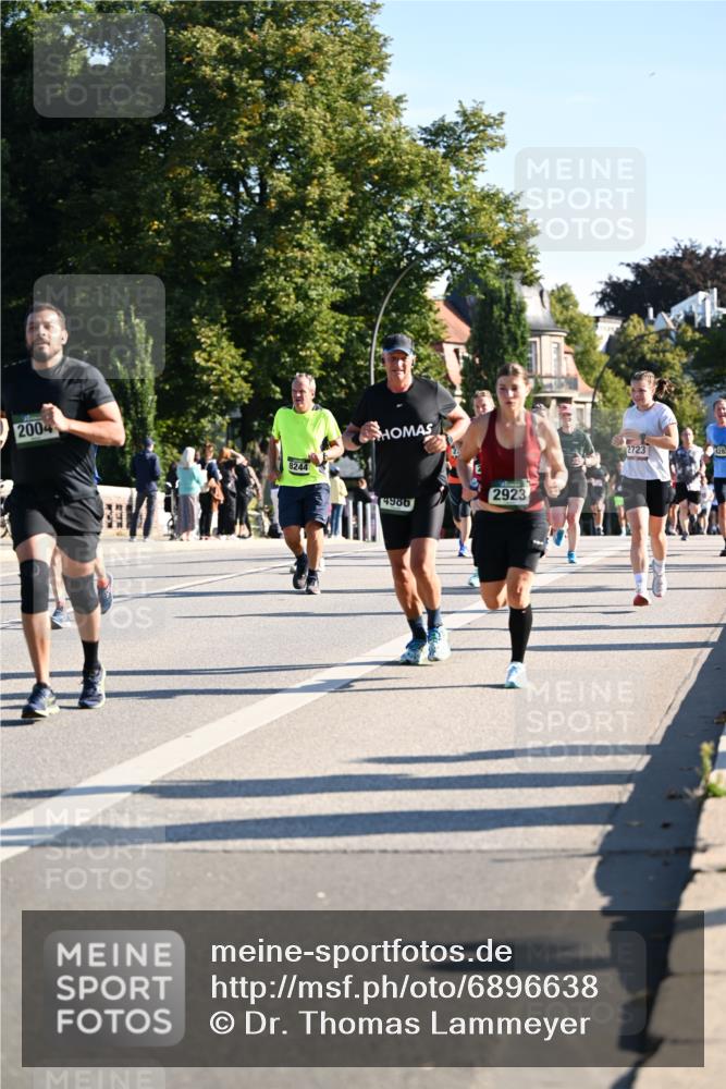 01.09.2024 - BARMER Alsterlauf Dr. Thomas Lammeyer http://msf.ph/oto/6896638 01.09.2024 09:34:54 Laufen 2004, 8244, 4986, 2923, 2723, 8283 meine-sportfotos.de