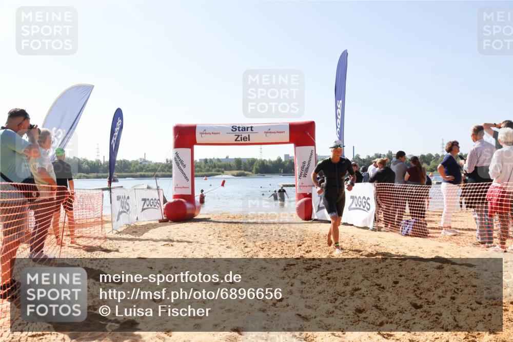 01.09.2024 - 17. Tribühne Triathlon Luisa Fischer http://msf.ph/oto/6896656 01.09.2024 11:24:49 Schwimmen 515, 527 meine-sportfotos.de