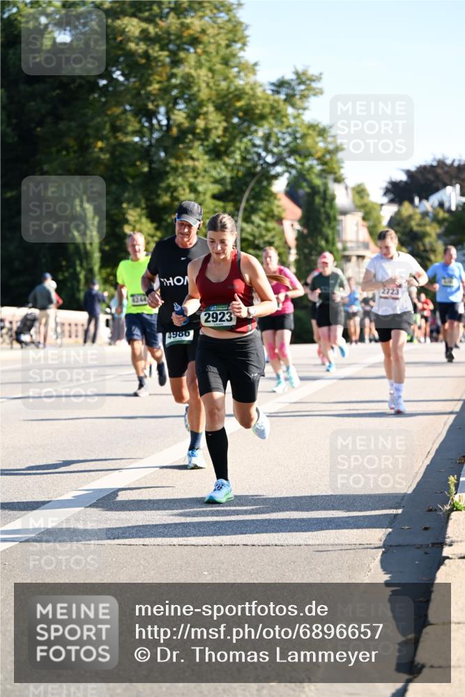 01.09.2024 - BARMER Alsterlauf Dr. Thomas Lammeyer http://msf.ph/oto/6896657 01.09.2024 09:34:55 Laufen 1244, 4986, 2923, 2723 meine-sportfotos.de