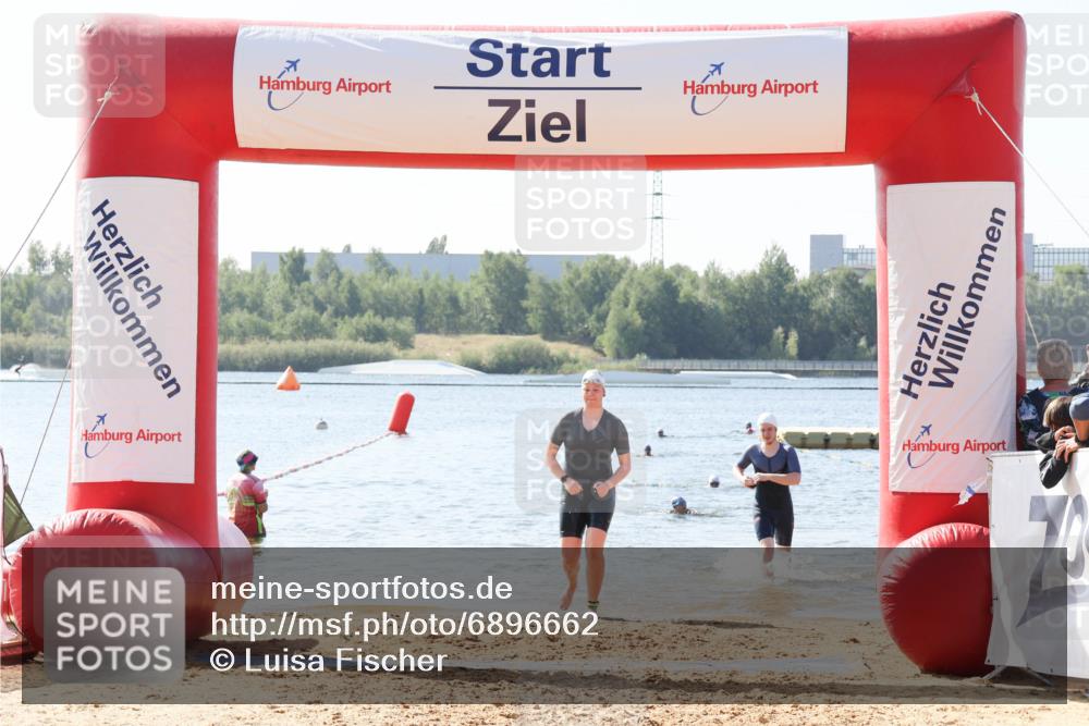 01.09.2024 - 17. Tribühne Triathlon Luisa Fischer http://msf.ph/oto/6896662 01.09.2024 11:24:56 Schwimmen 449, 527, 538 meine-sportfotos.de