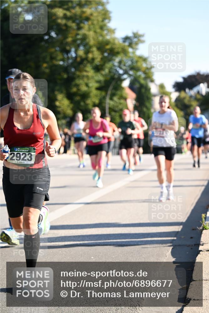 01.09.2024 - BARMER Alsterlauf Dr. Thomas Lammeyer http://msf.ph/oto/6896677 01.09.2024 09:34:56 Laufen 35, 2923 meine-sportfotos.de