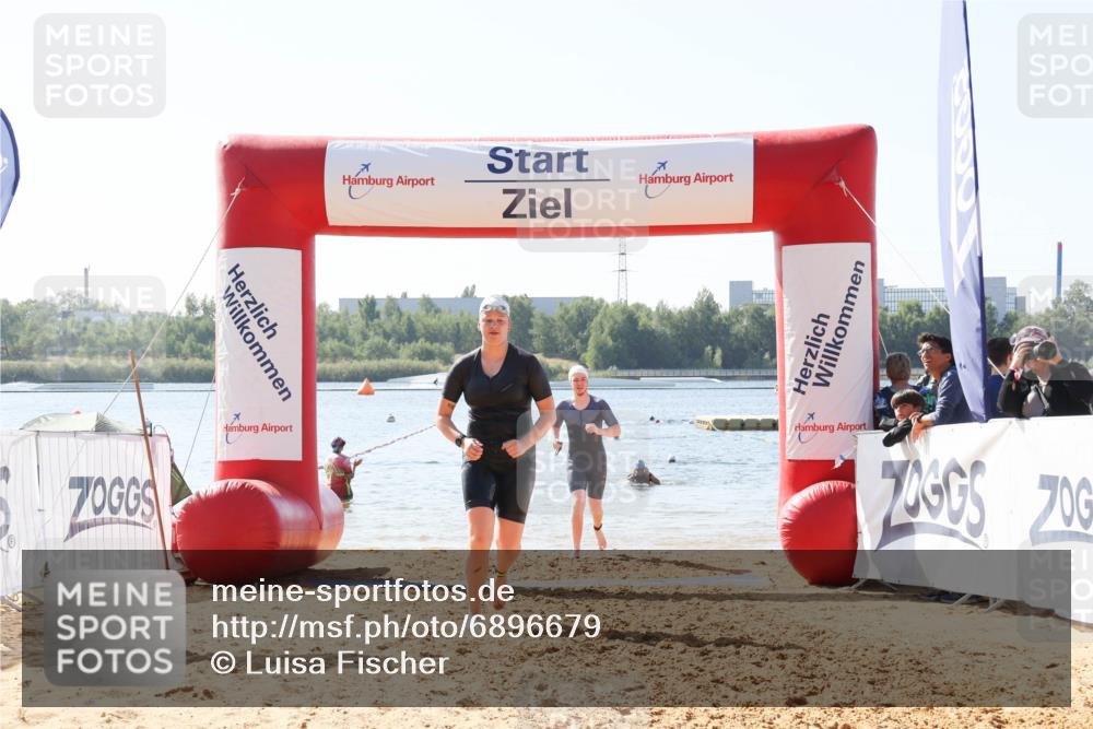 01.09.2024 - 17. Tribühne Triathlon Luisa Fischer http://msf.ph/oto/6896679 01.09.2024 11:25:00 Schwimmen 449, 538 meine-sportfotos.de