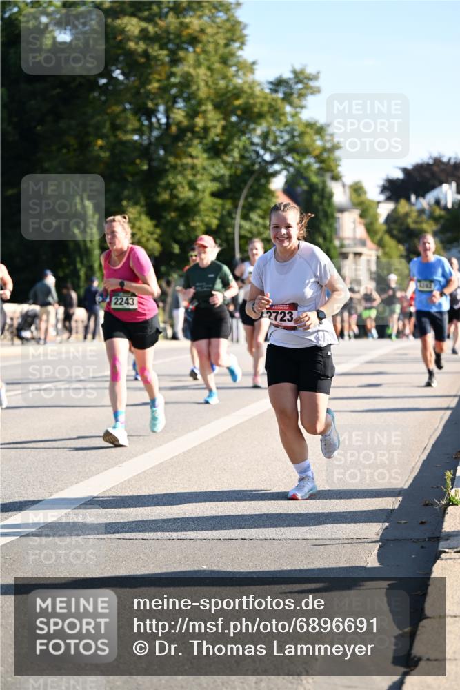 01.09.2024 - BARMER Alsterlauf Dr. Thomas Lammeyer http://msf.ph/oto/6896691 01.09.2024 09:34:57 Laufen 2243, 2723 meine-sportfotos.de