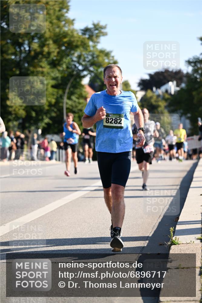 01.09.2024 - BARMER Alsterlauf Dr. Thomas Lammeyer http://msf.ph/oto/6896717 01.09.2024 09:35:01 Laufen 35, 8282 meine-sportfotos.de