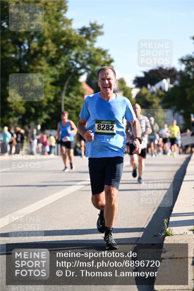 01.09.2024 - BARMER Alsterlauf Dr. Thomas Lammeyer http://msf.ph/oto/6896720 01.09.2024 09:35:01 Laufen 35, 8282 meine-sportfotos.de