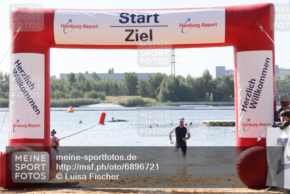 01.09.2024 - 17. Tribühne Triathlon Luisa Fischer http://msf.ph/oto/6896721 01.09.2024 11:25:19 Schwimmen 496, 546 meine-sportfotos.de