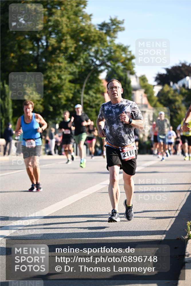 01.09.2024 - BARMER Alsterlauf Dr. Thomas Lammeyer http://msf.ph/oto/6896748 01.09.2024 09:35:03 Laufen 2330, 2116 meine-sportfotos.de