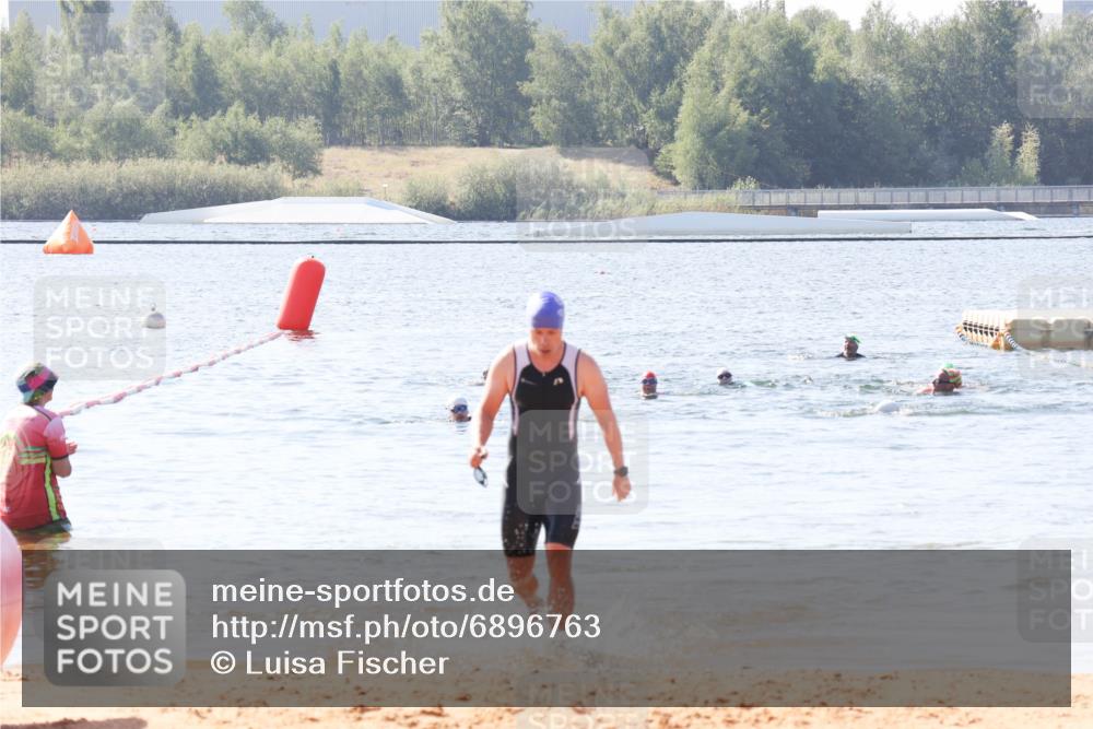 01.09.2024 - 17. Tribühne Triathlon Luisa Fischer http://msf.ph/oto/6896763 01.09.2024 11:25:49 Schwimmen 483 meine-sportfotos.de