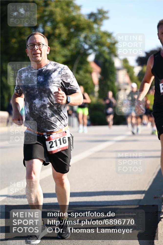 01.09.2024 - BARMER Alsterlauf Dr. Thomas Lammeyer http://msf.ph/oto/6896770 01.09.2024 09:35:05 Laufen 35, 10, 2116 meine-sportfotos.de