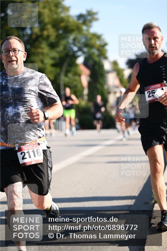01.09.2024 - BARMER Alsterlauf Dr. Thomas Lammeyer http://msf.ph/oto/6896772 01.09.2024 09:35:05 Laufen 35, 10, 2116, 25 meine-sportfotos.de