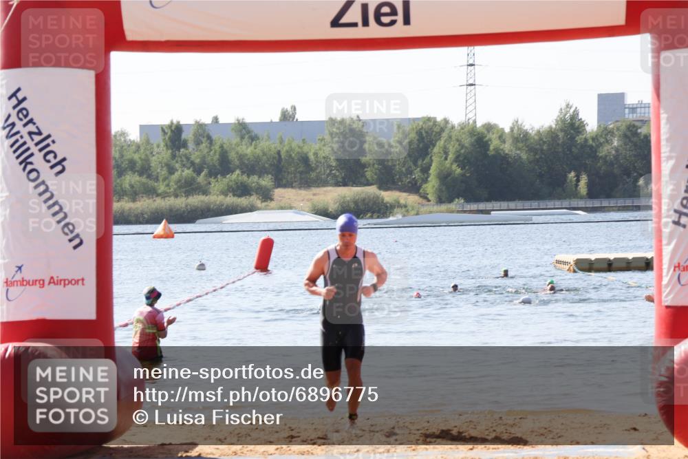 01.09.2024 - 17. Tribühne Triathlon Luisa Fischer http://msf.ph/oto/6896775 01.09.2024 11:25:51 Schwimmen 483 meine-sportfotos.de