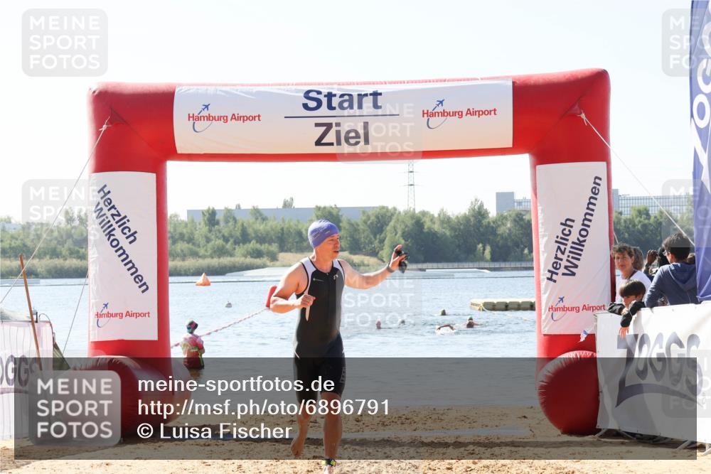 01.09.2024 - 17. Tribühne Triathlon Luisa Fischer http://msf.ph/oto/6896791 01.09.2024 11:25:54 Schwimmen 483 meine-sportfotos.de