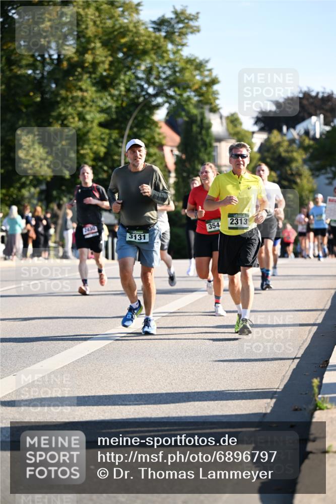 01.09.2024 - BARMER Alsterlauf Dr. Thomas Lammeyer http://msf.ph/oto/6896797 01.09.2024 09:35:09 Laufen 2430, 3131, 354, 2313 meine-sportfotos.de