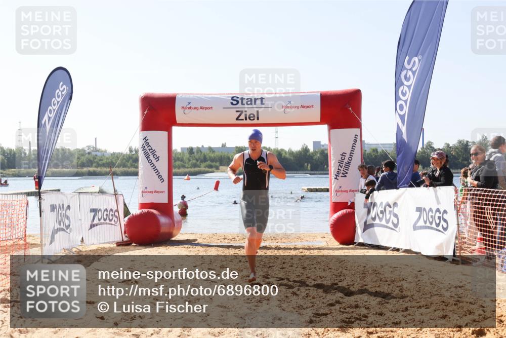 01.09.2024 - 17. Tribühne Triathlon Luisa Fischer http://msf.ph/oto/6896800 01.09.2024 11:25:55 Schwimmen 483 meine-sportfotos.de
