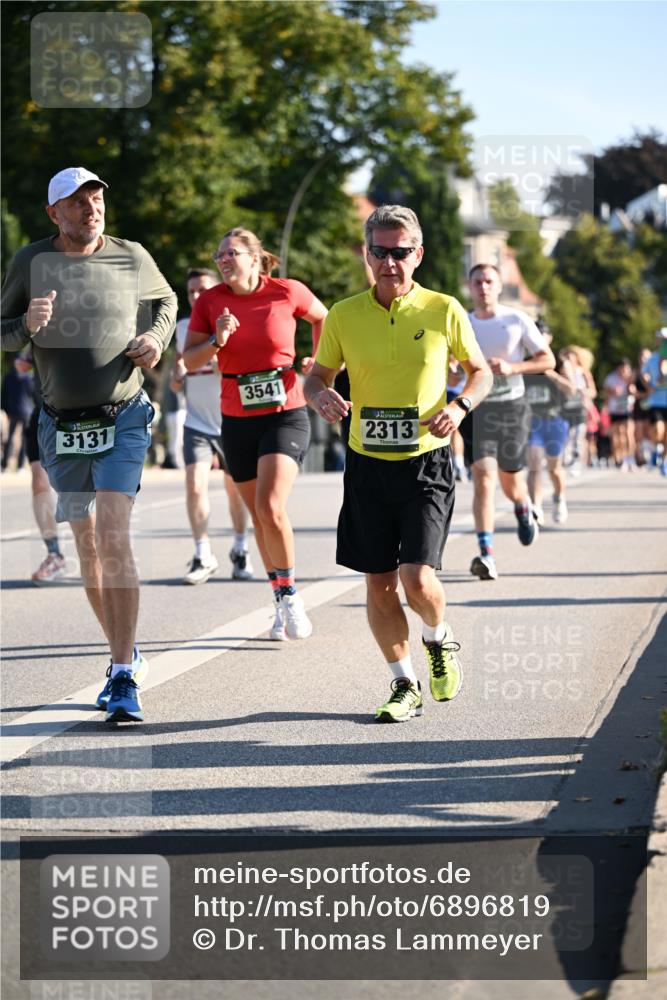 01.09.2024 - BARMER Alsterlauf Dr. Thomas Lammeyer http://msf.ph/oto/6896819 01.09.2024 09:35:10 Laufen 3131, 3541, 2313 meine-sportfotos.de