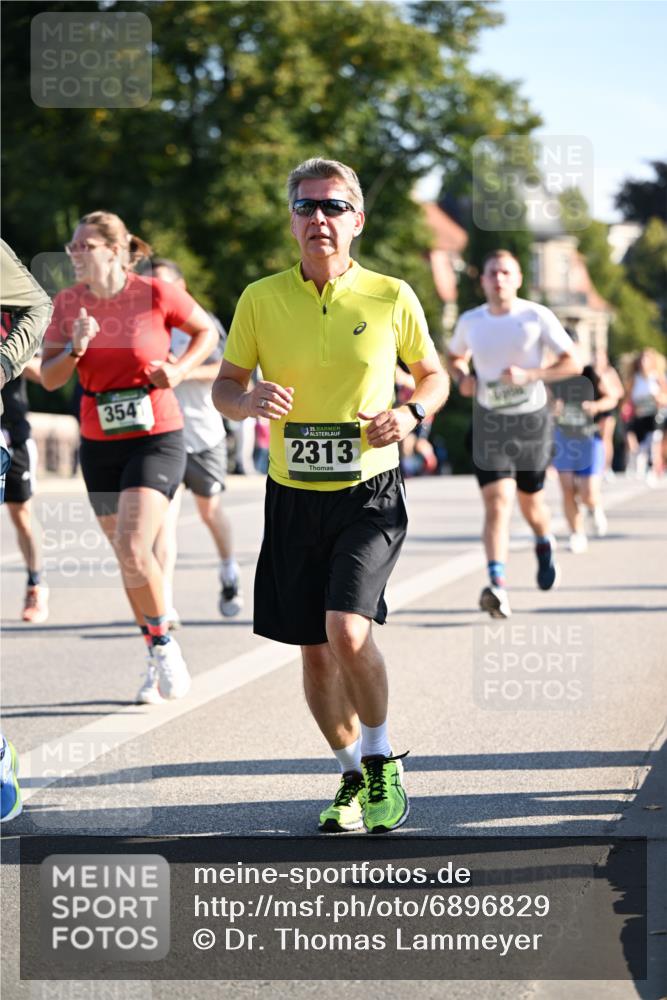 01.09.2024 - BARMER Alsterlauf Dr. Thomas Lammeyer http://msf.ph/oto/6896829 01.09.2024 09:35:10 Laufen 354, 35, 2313 meine-sportfotos.de
