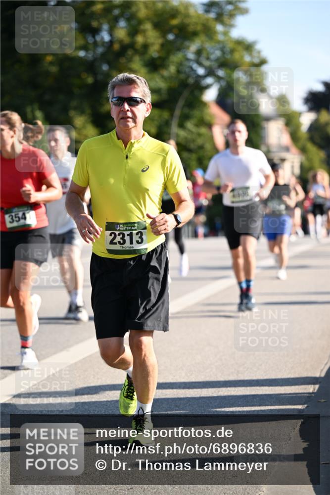 01.09.2024 - BARMER Alsterlauf Dr. Thomas Lammeyer http://msf.ph/oto/6896836 01.09.2024 09:35:11 Laufen 3541, 35, 2313 meine-sportfotos.de