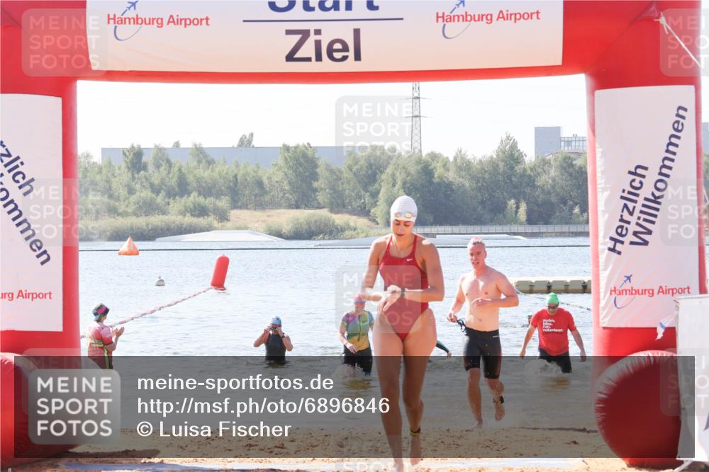 01.09.2024 - 17. Tribühne Triathlon Luisa Fischer http://msf.ph/oto/6896846 01.09.2024 11:26:29 Schwimmen 463, 520, 536 meine-sportfotos.de