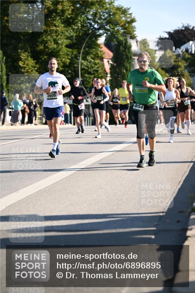 01.09.2024 - BARMER Alsterlauf Dr. Thomas Lammeyer http://msf.ph/oto/6896895 01.09.2024 09:35:15 Laufen 2605, 8054, 06, 402 meine-sportfotos.de