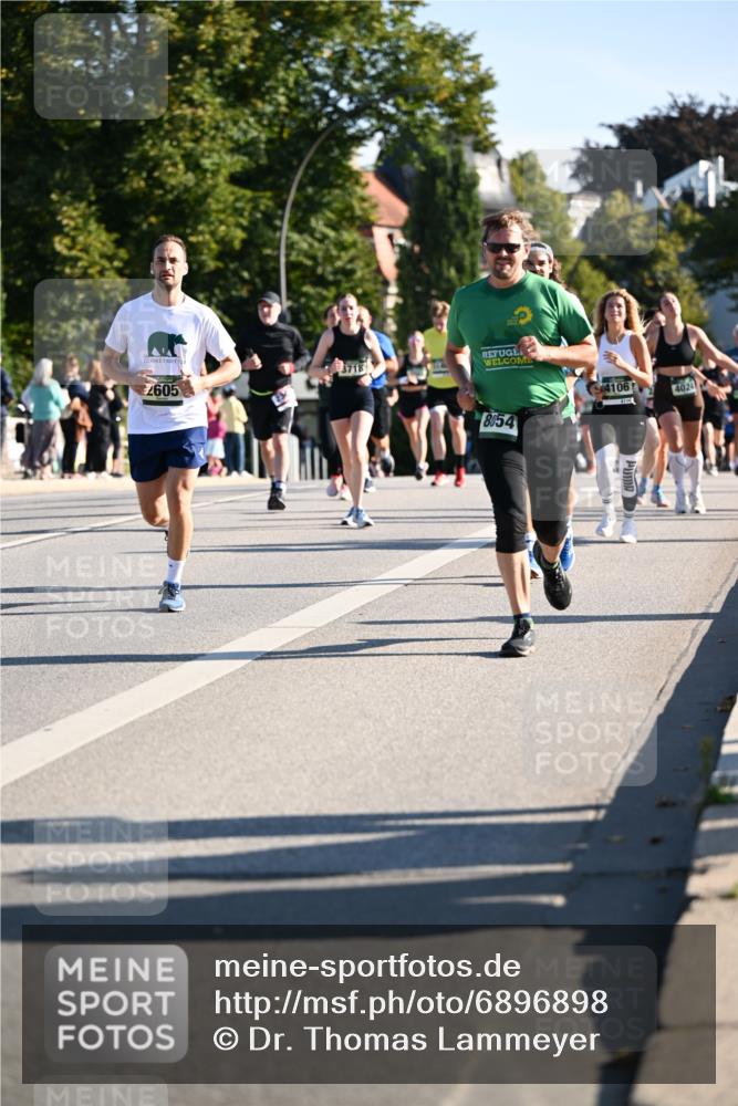 01.09.2024 - BARMER Alsterlauf Dr. Thomas Lammeyer http://msf.ph/oto/6896898 01.09.2024 09:35:15 Laufen 2605, 3718, 8054, 4106, 4106, 4024 meine-sportfotos.de