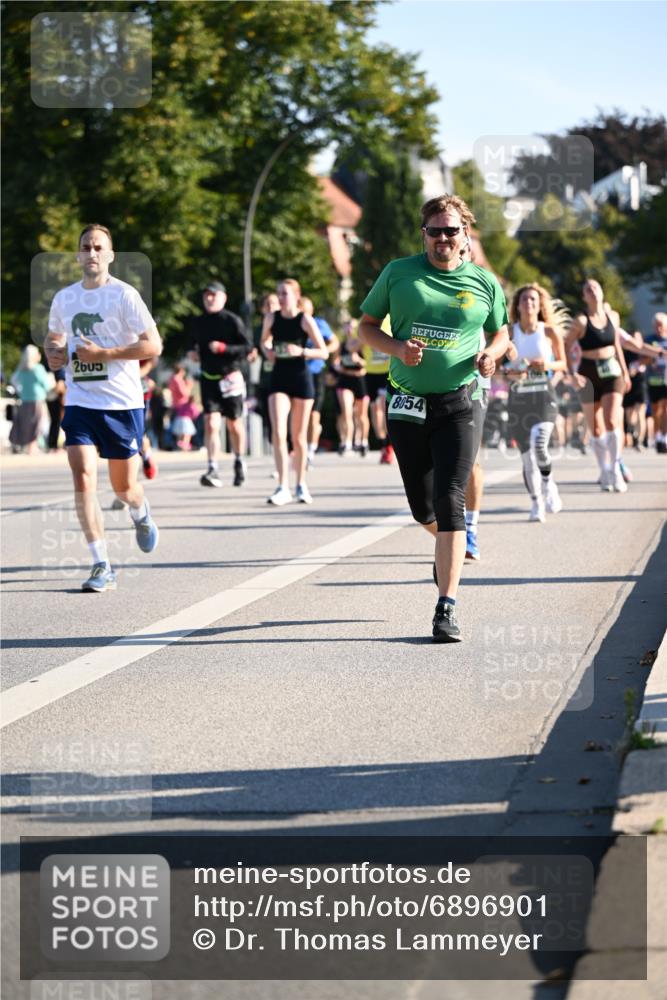01.09.2024 - BARMER Alsterlauf Dr. Thomas Lammeyer http://msf.ph/oto/6896901 01.09.2024 09:35:15 Laufen 2605, 8054 meine-sportfotos.de